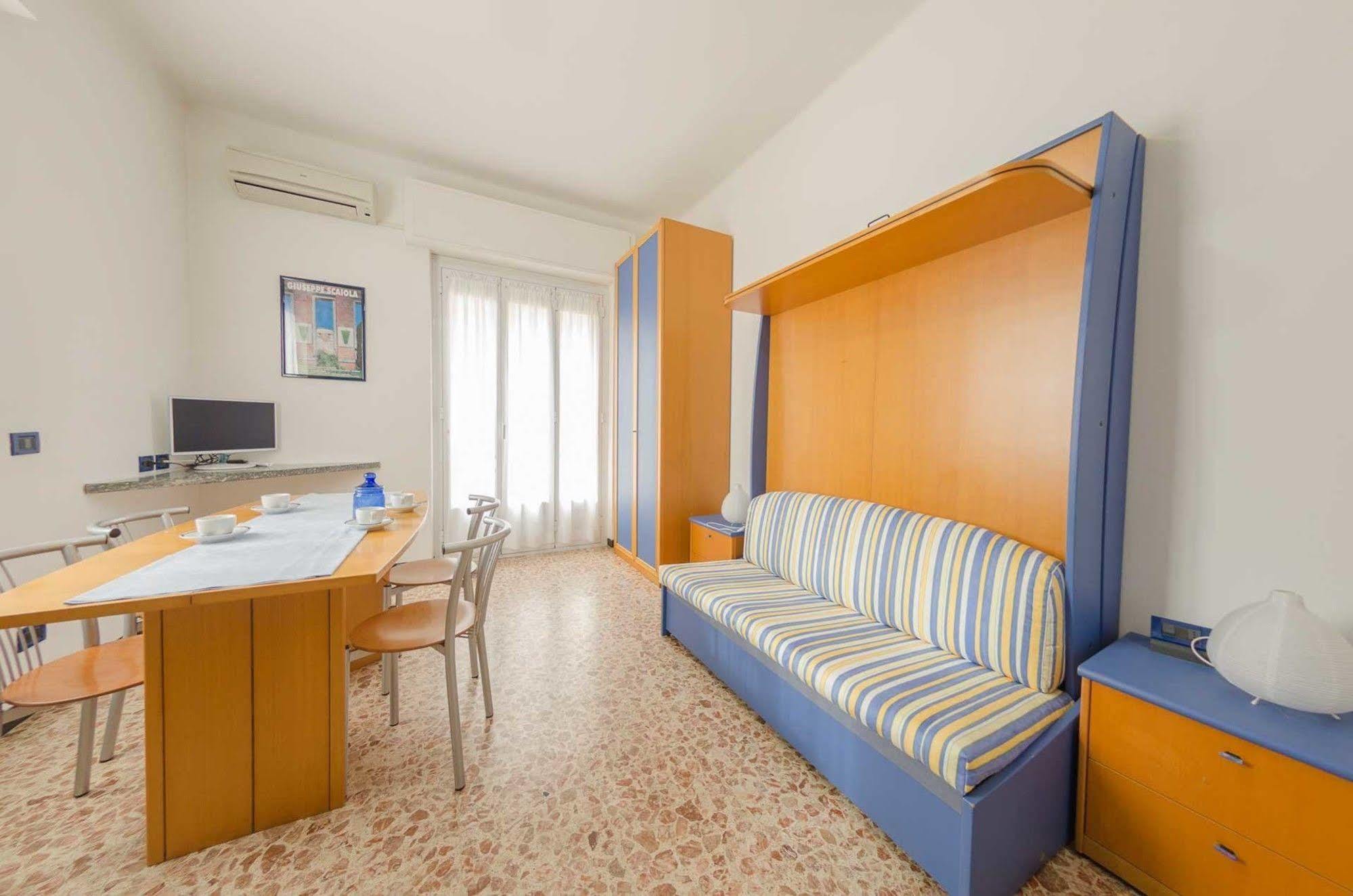 Residenza Adelaide Aparthotel Finale Ligure Εξωτερικό φωτογραφία