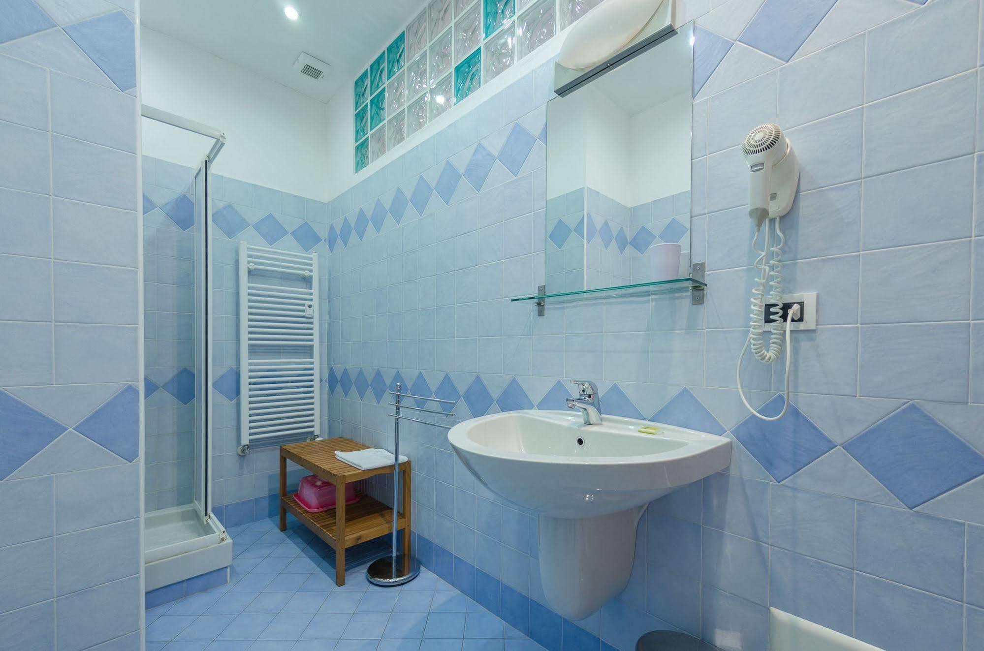 Residenza Adelaide Aparthotel Finale Ligure Εξωτερικό φωτογραφία
