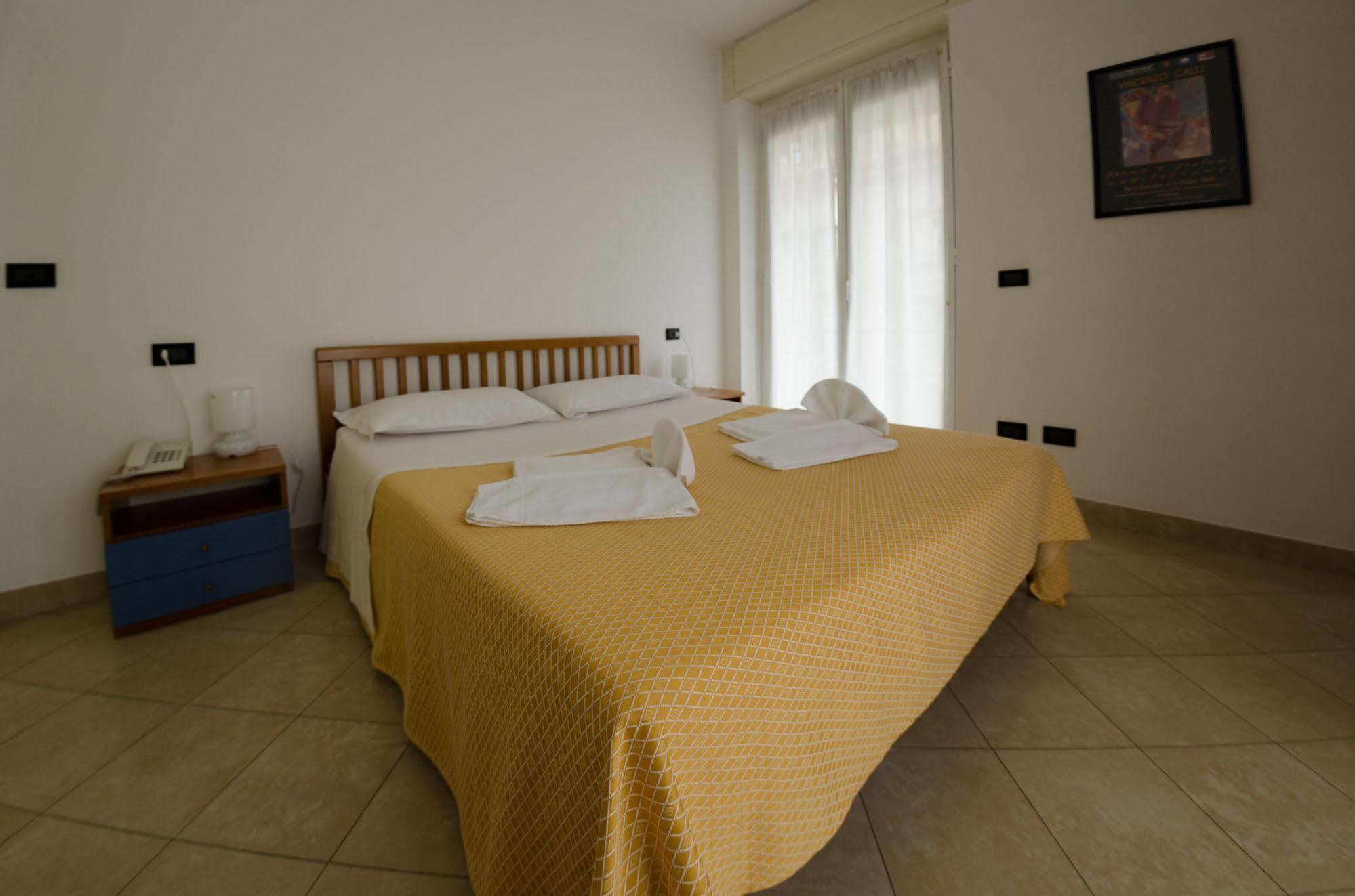 Residenza Adelaide Aparthotel Finale Ligure Εξωτερικό φωτογραφία